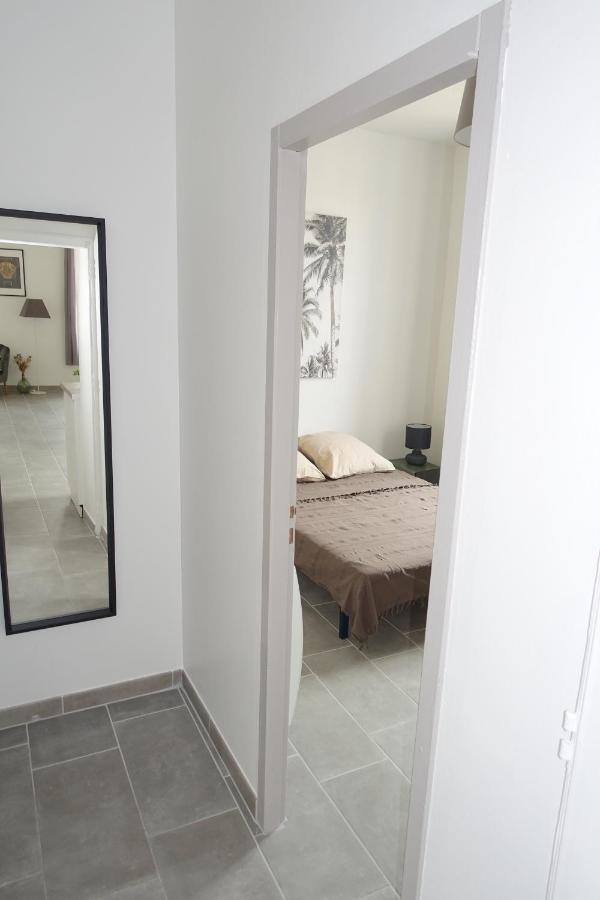 Maison Carrée/Coeur historique de Nîmes - Superbe Appt 55m² Esterno foto