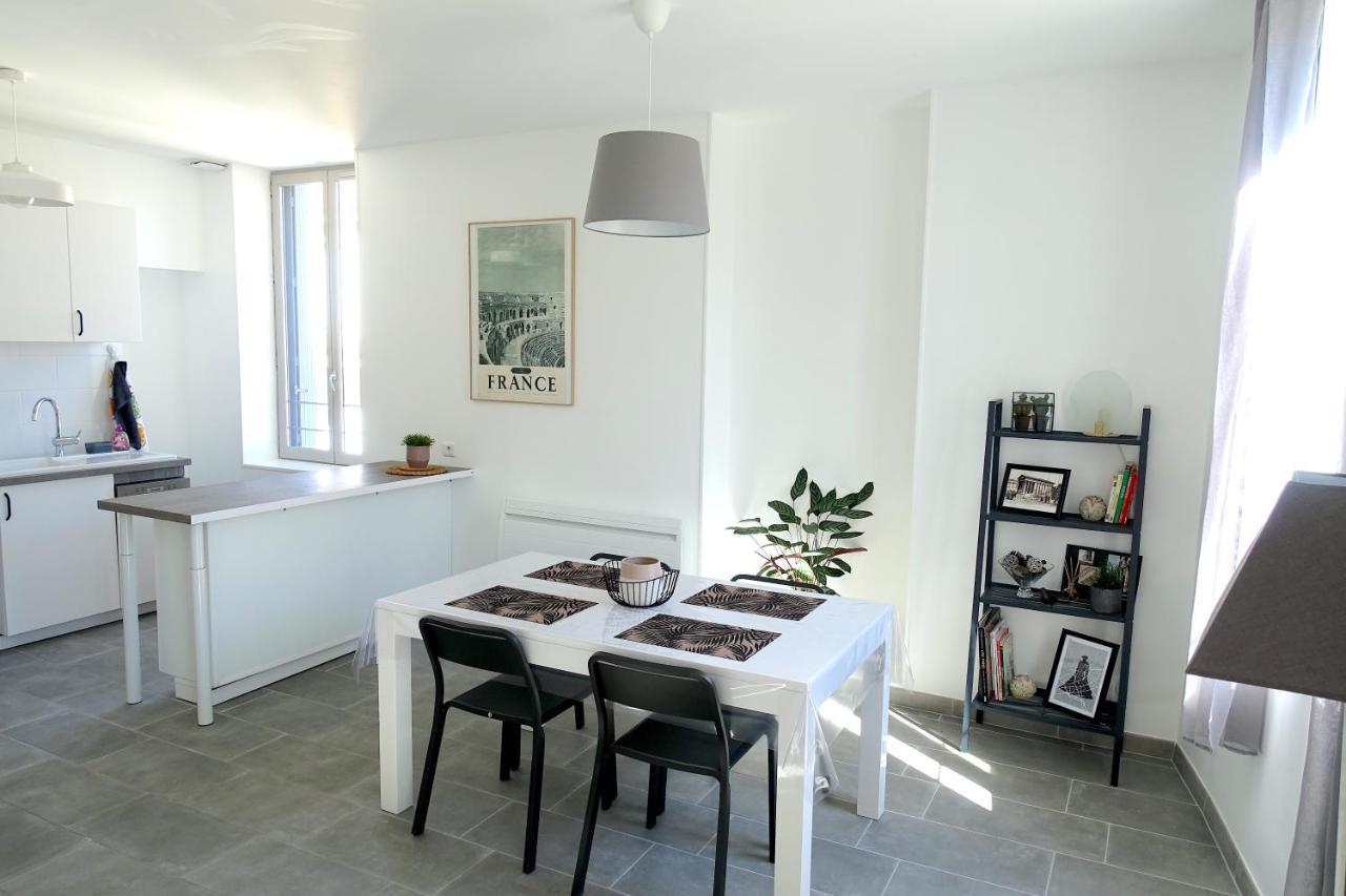 Maison Carrée/Coeur historique de Nîmes - Superbe Appt 55m² Esterno foto